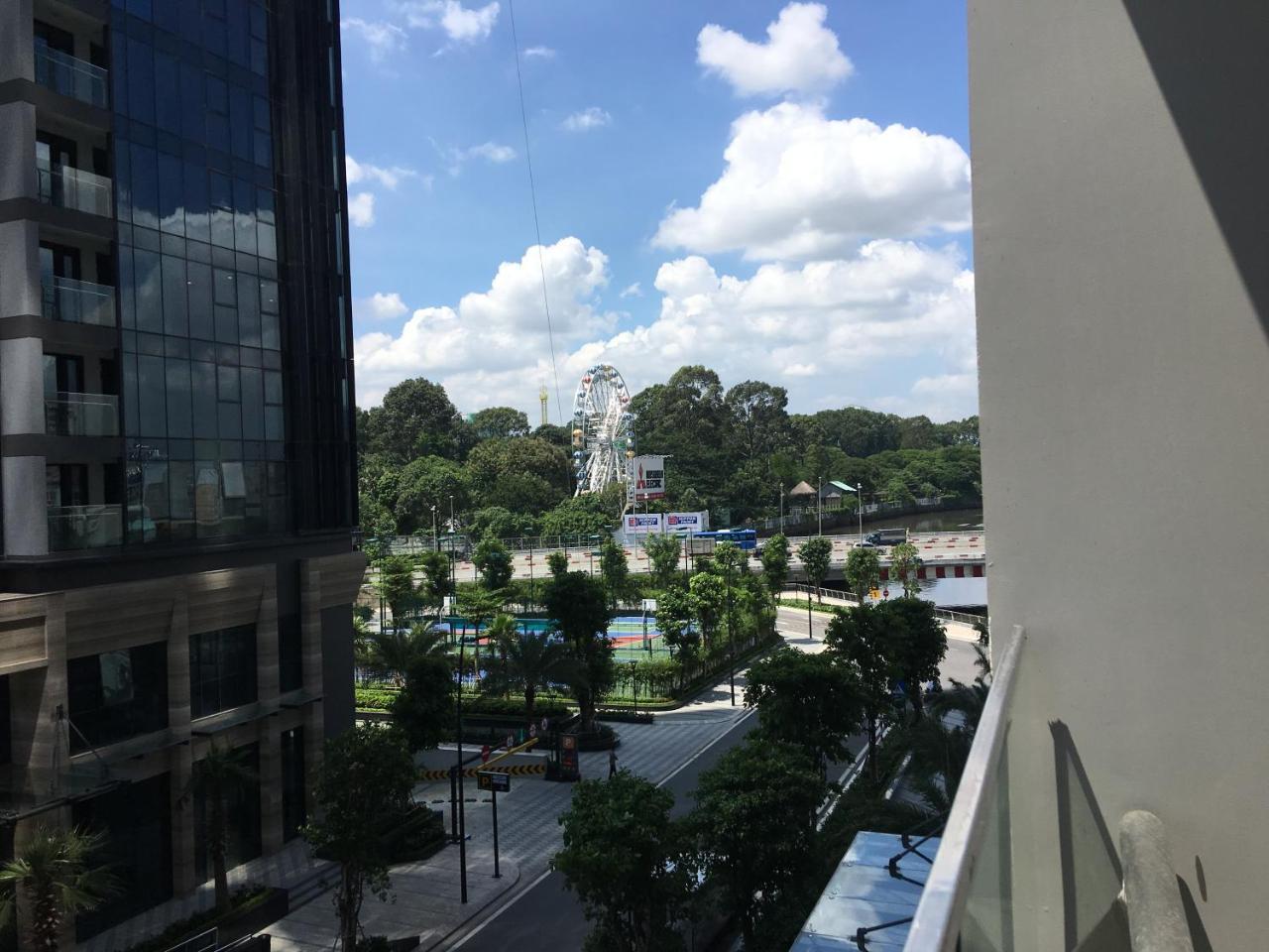 Vinhomes Central Park Jack Hai Luxury Service Apartment Ho Chi Minh City Exterior photo